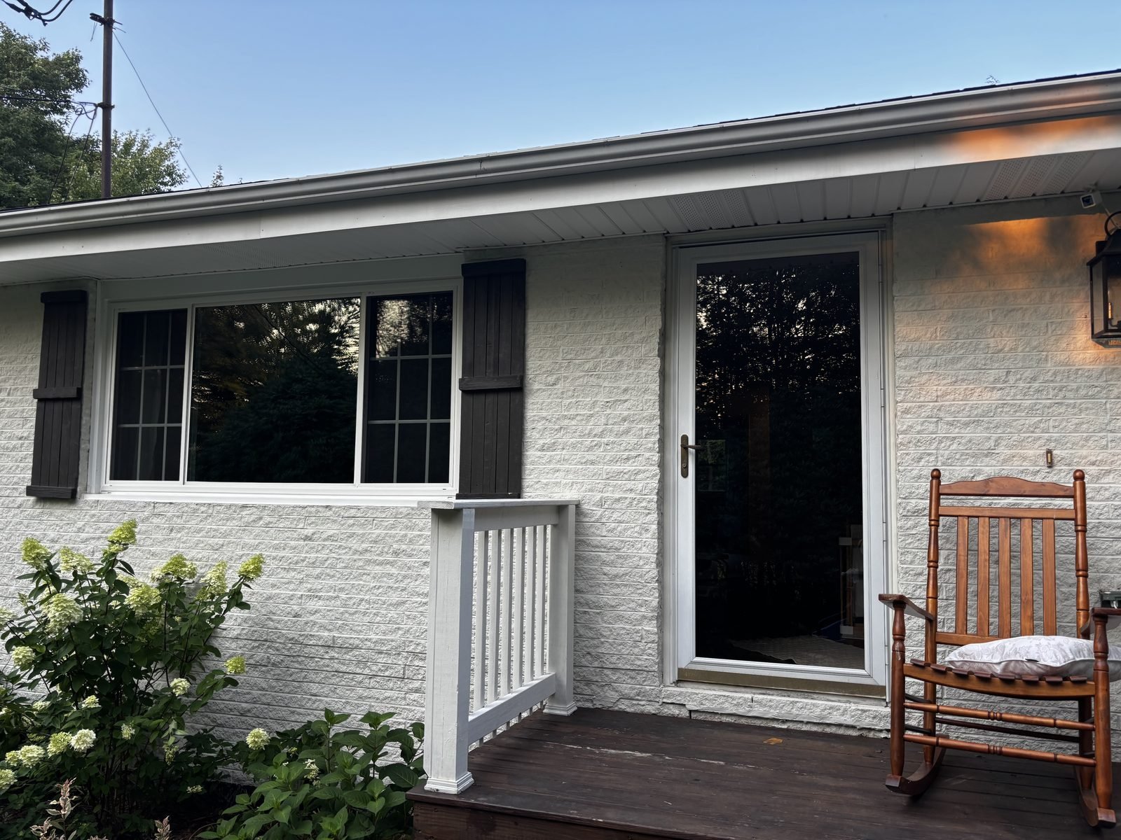 Cleaned windows and front porch of a Western New York home